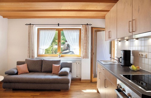 Obergrainau Apartamento | Apartamento 'Ferienwohnung Waxensteinblick' con vistas a la montaña, balcón y Wi-Fi