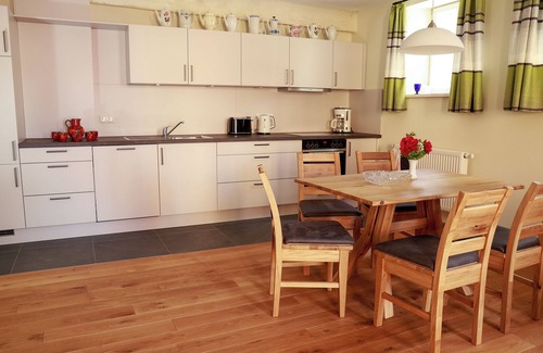 Monchsondheim Apartamento | Apartamento 'Ferienwohnung Kammer' con terraza privada, jardín compartido y Wi-Fi