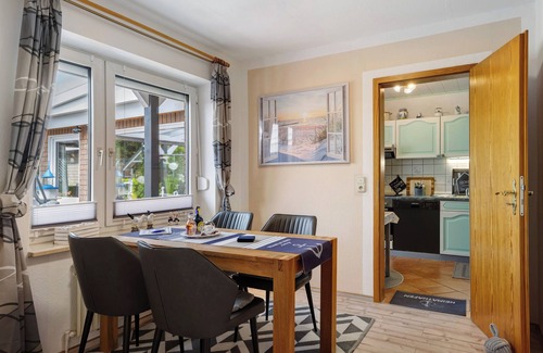 Lensahn Apartamento | Apartamento 'Ferienwohnung Heimathafen' con terraza privada y Wi-Fi