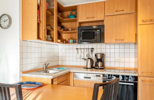 Oberhof Apartamento | Apartamento 'Ferienwohnung Tannenblick 3-2-3-3' con vistas a la montaña, jardín compartido y Wi-Fi
