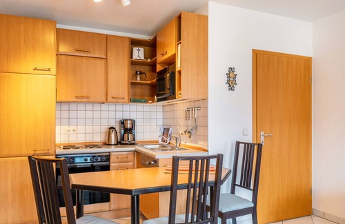 Oberhof Apartamento | Apartamento 'Ferienwohnung Tannenblick 3-2-3-3' con vistas a la montaña, jardín compartido y Wi-Fi