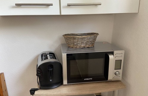 Staufen im Breisgau Apartamento | Apartment 'Ferienwohnung 2 65m²' with Private Terrace, Shared Garden and Wi-Fi