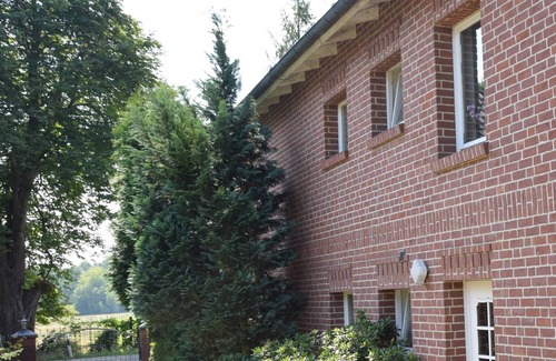 Vietmannsdorf Apartamento | Apartamento 'Ferienwohnung Eulenhof' con terraza privada, jardín privado y Wi-Fi