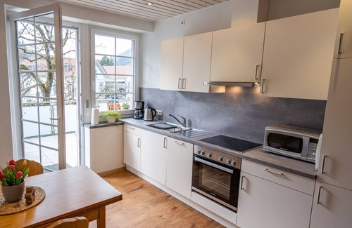Aftersteg Apartamento | Apartamento 'Ferienwohnung Kresselblick, 70qm' con balcón y Wi-Fi
