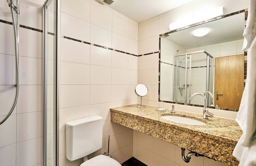 Heiligenberg Apartamento | Apartment 'Fewo 4' with Shared Terrace and Wi-Fi