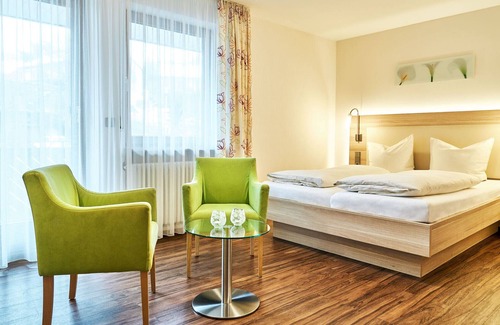 Heiligenberg Apartamento | Apartment 'Fewo 4' with Shared Terrace and Wi-Fi