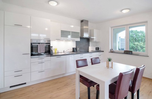 Goppertsweiler Apartamento | Apartamento 'Fewo Bergblickle' con vistas a la montaña, piscina compartida y Wi-Fi