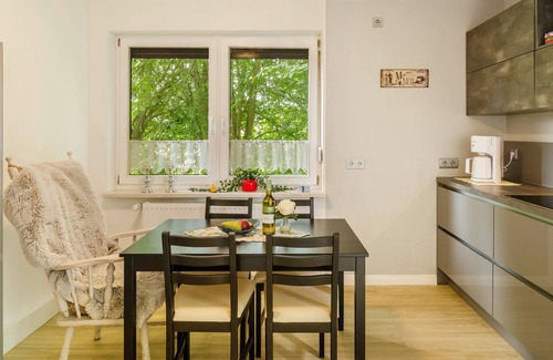 Idafehn Apartamento | Apartamento 'Fewo2 Seelter Uutkiek Saterland' con terraza privada, jardín compartido y Wi-Fi