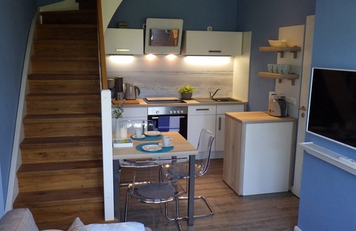 Ostseebad Wustrow Apartamento | Apartment "Fiete"- Alte Büdnerei- in a quiet location with a beautiful garden near the beach
