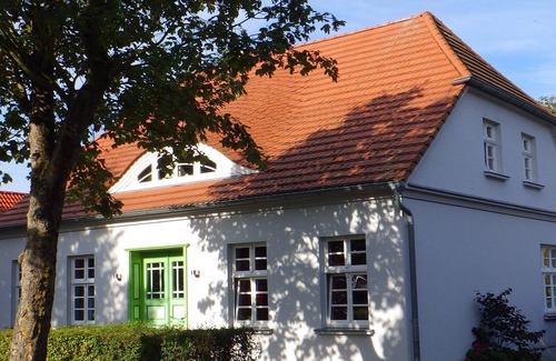 Ostseebad Wustrow Apartamento | Apartment "Fiete"- Alte Büdnerei- in a quiet location with a beautiful garden near the beach