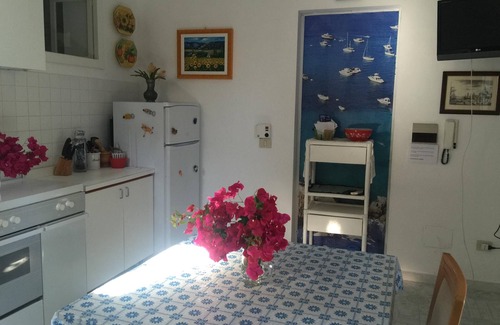 Canneto Apartamento | Apartamento en una vista panorámica al mar de 2 a 18 personas