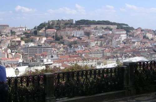 Alfama Apartamento | Piso - Vistas tejo y castillo, garage opcional, internet,junto tranvia 28