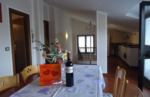 Idro Apartamento | Apartamento para 2 adultos. + 1 niño, gran vista, a 200 metros del lago / playa, jardín