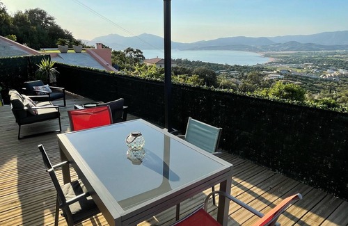 Grosseto-Prugna Apartamento | Apartment for 2/4 people with superb sea view and Jacuzzi in Porticcio