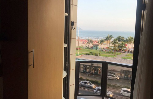 Itarare Apartamento | Piso para hasta 3 personas con vista al mar.