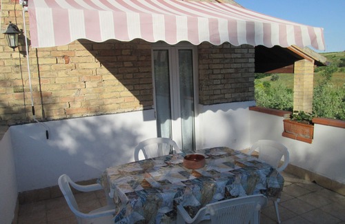 Massignano Apartamento | Apartamento para 4 personas, a 4 km del mar, ideal para parejas y familias n. 2