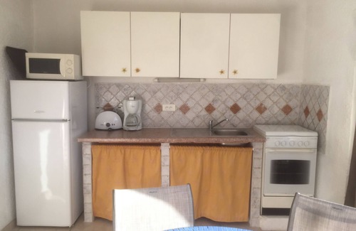Favone Apartamento | Faounzina, 4 personas en la planta baja, línea de acceso directo a la playa