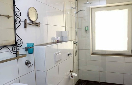 Frohnhausen Apartamento | Apartment for 4 guests with 52m² in Essen (183686)