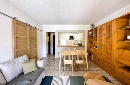 Toulon - Hyeres Apartamento | Apartment for 4 people facing the harbor in Hyères