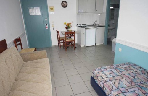 Adelianos Kampos Apartamento | Apartment for 4 Persons, Swimming Pool, Near the Beach