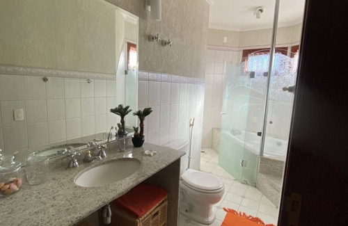 Vila Everest Apartamento | Apartment for 10 people 1km from Capivari