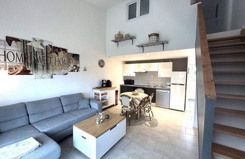 La Garde-Freinet Apartamento | Apartment for 4 people with garden and pool, located in the heart of the Massif des Maures