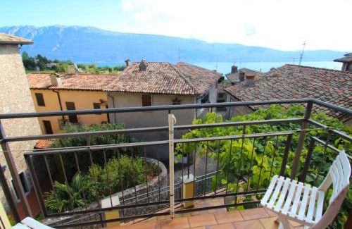 Liano-Formaga Apartamento | Apartment Formaga-3 by Interhome
