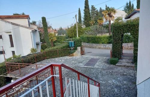 Zidarici Apartamento | Apartment Fortuna in Malinska- 100m from the beach