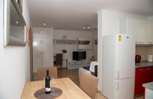 Solin Apartamento | Apartment Fortuna - peacfull terrace