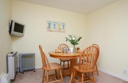 Roundham Casa | Apartment Fourteen - Uk39870
