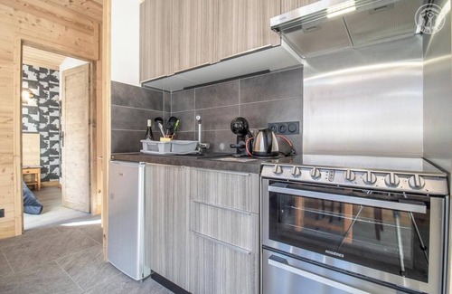 Montchavin Apartamento | Apartamento 'L'epilobe' con vistas a la montaña, jardín compartido y Wi-Fi