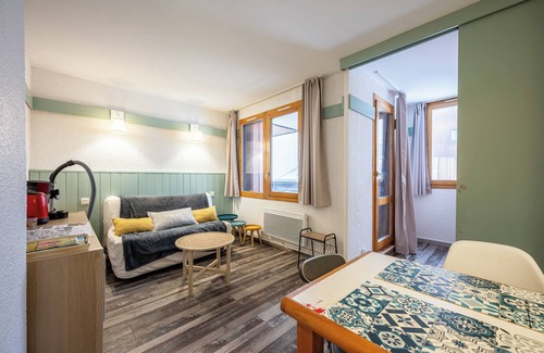 Plagne 1800 Apartamento | Apartamento 'Séjour À La Montagne - Éperviere' con vistas a la montaña, piscina compartida y balcón