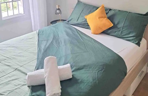 Le Plessis-Robinson Apartamento | Apartment Orly Versailles Street parking Robinson