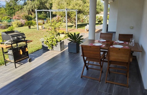 Morta Apartamento | Apartment between sea and mountains, terrace 38m2