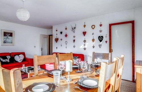 Saint-Gervais-les-Bains Apartamento | Apartment Fleurs des Alpes-1 by Interhome
