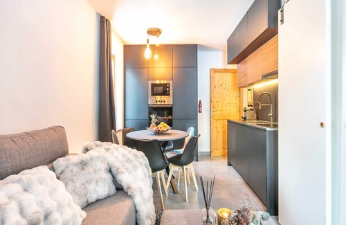 Saint-Sorlin-d'Arves Apartamento | Apartamento en Saint-Sorlin con vistas