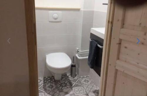 Saint-Jacques-des-Blats Apartamento | Apartment