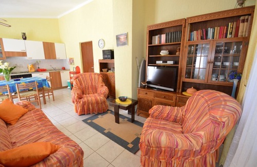 Artatore Apartamento | App Franka 1 near the beach with BBQ and Terrace