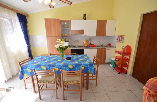 Artatore Apartamento | App Franka 1 near the beach with BBQ and Terrace