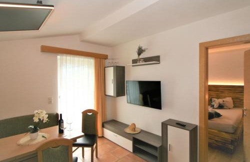 Schwendau Apartamento | Apartment Franz by Interhome