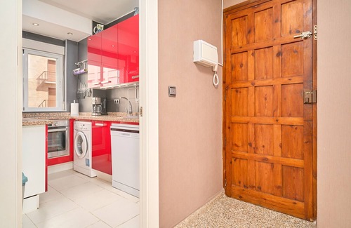 Torrenueva Apartamento | Apartment 'Frente Al Mar Y A Pie De Playa' with Balcony, Wi-Fi and Air Conditioning