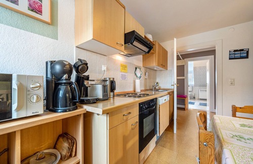 Lemgo Apartamento | Apartamento 'Freundliche Ferienwohnung In Lemgo' con jardín compartido y Wi-Fi