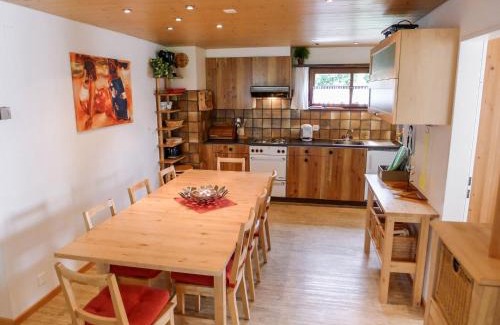Surava Apartamento | Apartment Fricktalerhuus Apt 3 by Interhome