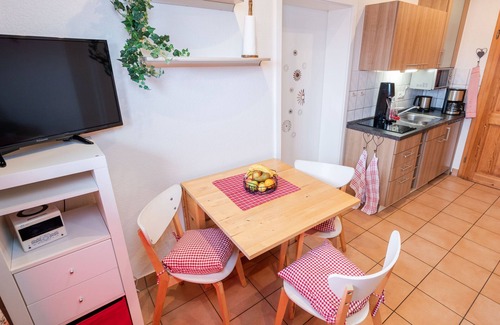 Helden Apartamento | Apartamento 'Gänseblümchen' con vistas a la montaña, terraza compartida y Wi-Fi