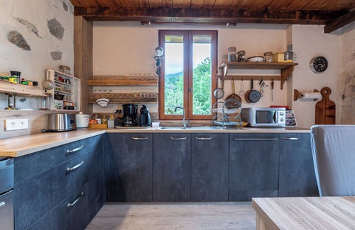 Giez Apartamento | Apartamento 'Gîte Chapô Julô - L'horizon' con vistas a la montaña, terraza privada y Wi-Fi