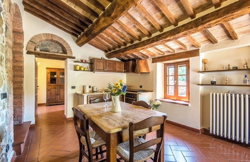 Castiglione d'Orcia Apartamento | Apartamento "Gemma Bianca-Tavoleto" con vistas a la montaña, jardín y Wi-Fi