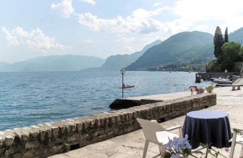 Santa Maria - Rezzonico Apartamento | Apartment Gaetano by Interhome