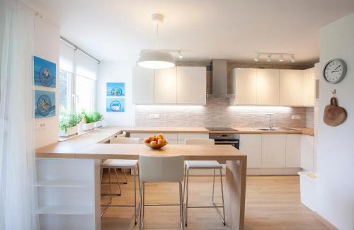 Bled Apartamento | Apartment Galerija Bled