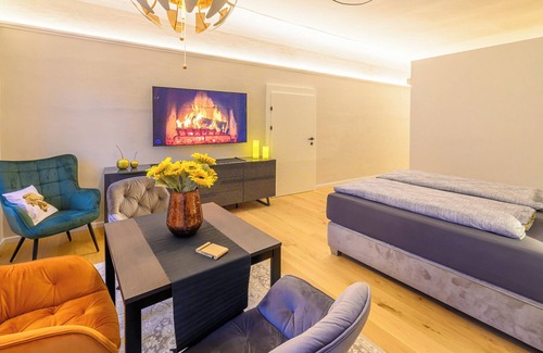Gmuend in Kaernten Apartamento | Apartamento "Gasthof Alte Post Top 1 Kadett Suite" con vistas a la montaña y Wi-Fi