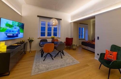 Gmuend in Kaernten Apartamento | Apartamento "Gasthof Alte Post - Top 2 Super 6" con vistas a la montaña y Wi-Fi